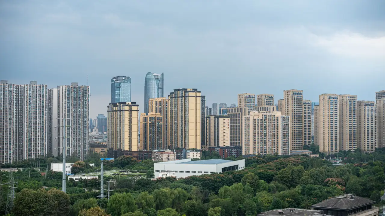 2025年企业级软件开发趋势：低代码与AI融合的技术解析
